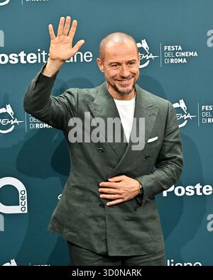 Rom, Italien. Oktober 2025. Fotoaufruf für „La „Lezione“ beim Filmfestival in Rom 2025 mit Stefano Accorsi Credit: SOPA Images Limited/Alamy Live News Stockfoto