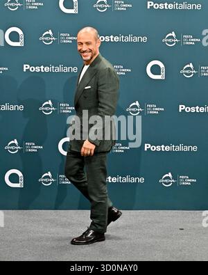 Rom, Italien. Oktober 2025. Fotoaufruf für „La „Lezione“ beim Filmfestival in Rom 2025 mit Stefano Accorsi Credit: SOPA Images Limited/Alamy Live News Stockfoto