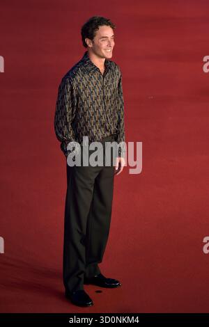 ROM, ITALIEN - 18. OKTOBER: Matteo Olivetti besucht den roten Teppich „Gli Occhi degli Altri“ während des 20. ROM Film Festivals im Auditorium Parco Della Musica am 18. Oktober 2025 in Rom. Stockfoto