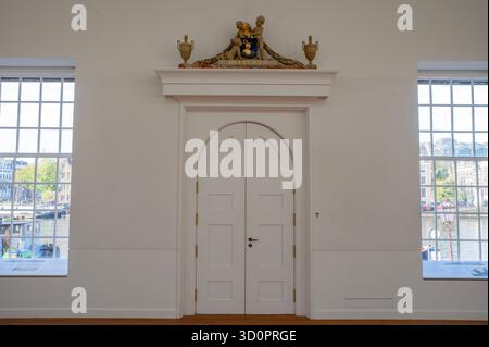 Ehemalige Kirche im H'Art Museum in Amsterdam, Niederlande 22-10-2025 Stockfoto