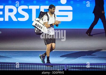 Wien, Wien, Österreich. Oktober 2025. Matteo Berrettini aus Italien läuft während der ersten Bank Open auf Stürze - ATP500, Herren Tennis, 24.10.2025, Wien (Wiener Stadthalle), Österreich (Credit Image: © Mathias Schulz/ZUMA Press Wire) NUR REDAKTIONELLE VERWENDUNG! Nicht für kommerzielle ZWECKE! Stockfoto