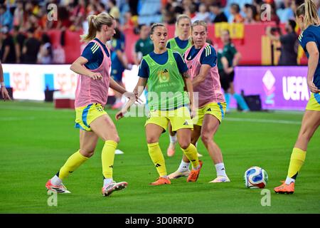 Malaga, Spanien. Oktober 2025. MALAGA, SPANIEN 20251024Schweden zieht sich vor dem Halbfinale der Völkerliga zwischen Spanien und Schweden in der Arena La Rosaleda in Malaga auf. *** Das Bild ist im SPORTPAKET enthalten. Für andere ZAHLUNGSBILDER*** Foto: Jonas Ekströmer/TT/Code 10030 dieser Text ist automatisch übersetzt Credit: TT News Agency/Alamy Live News Stockfoto