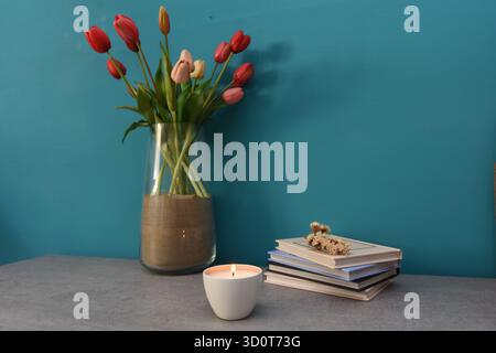 Zeigen Sie Objekte, die die Ecken des Hauses verschönern Stockfoto