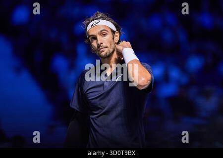 Wien, Wien, Österreich. Oktober 2025. Lorenzo Musetti von Italien reagiert vor Gericht während seiner Machart gegen Corentin Moutet von Frankreich 10.2025, Wien (Wiener Stadthalle), Österreich (Credit Image: © Mathias Schulz/ZUMA Press Wire) NUR REDAKTIONELLE VERWENDUNG! Nicht für kommerzielle ZWECKE! Stockfoto