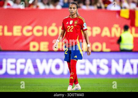 Malaga, Espagne. Oktober 2025. Vicky LOPEZ aus Spanien während der UEFA Women's Nations League, Halbfinale, 1. Legs-Fußballspiel zwischen Spanien und Schweden am 24. Oktober 2025 in La Rosaleda in Malaga, Spanien - Foto Rafael Roman/Matthieu Mirville/DPPI Credit: DPPI Media/Alamy Live News Stockfoto