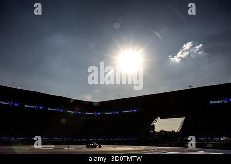 Mexiko-Stadt, Mexiko. Oktober 2025. Schwache Lichtverhältnisse. 24.10.2025. Formel-1-Weltmeisterschaft, Rd 20, Großer Preis Von Mexiko, Mexiko-Stadt, Mexiko, Übungstag. Das Foto sollte lauten: XPB/Alamy Live News. Stockfoto