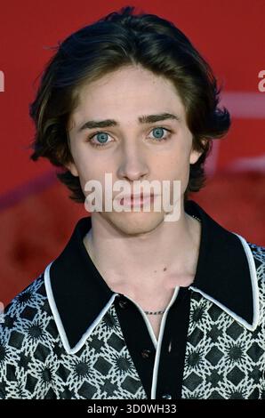 Rom, Italien. Oktober 2025. Raphael Luce besucht den roten Teppich „Dracula - A Love Tale“ während des 20. Rom Film Festivals am 24. Oktober 2025 in Rom. Foto: Eric Vandeville/ ABACAPRESS.COM Credit: Abaca Press/Alamy Live News Stockfoto