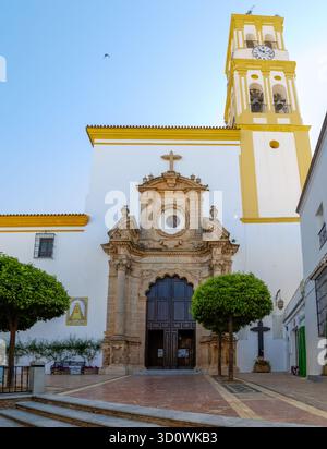 Details zu den Gebäuden des historischen Zentrums der Stadt Marbella in der Provinz Malaga, Spanien Stockfoto