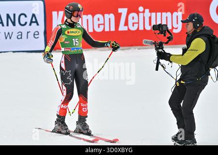 Soelden, Österreich. Oktober 2025. Soelden, Österreich, 25. Oktober 2025. Valerie Grenier aus Kanada im zweiten Lauf des Riesenslalomrennens der Damen des Audi FIS Alpine Ski World Cup Saisoneröffnungsrennens auf dem Rettenbachgletscher in Soelden, Österreich. (Foto: Igor Kupljenik/Sports Press Photo) Credit: SPP Sport Press Photo. /Alamy Live News Stockfoto