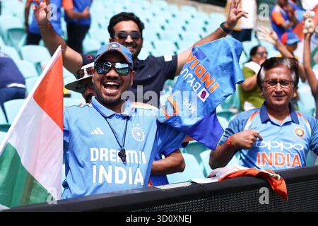 Sydney Cricket Ground, Sydney, Australien. Oktober 2025. One Day International Cricket, Australien gegen Indien; Indien Cricket Fans unterstützen ihr Land Credit: Action Plus Sports/Alamy Live News Stockfoto
