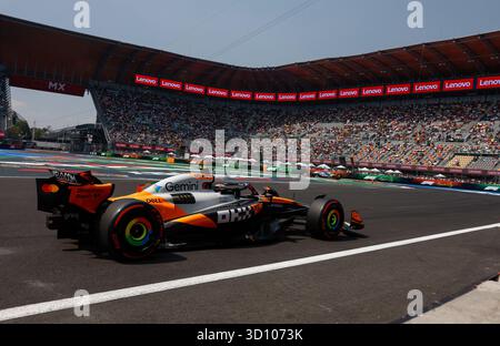 Mexiko-Stadt, Mexiko. Oktober 2025. O'WWARD Pato (mex), McLaren F1 Reserve Fahrer, Action während des Formel 1 Grand Prix von Mexiko-Stadt 2025, 20. Runde der FIA Formel-1-Weltmeisterschaft 2025 vom 24. Bis 26. Oktober 2025 auf dem Autodromo Hermanos Rodriguez in Mexiko-Stadt, Mexiko - Foto DPPI Credit: DPPI Media/Alamy Live News Stockfoto