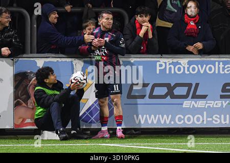Lüttich, Belgien. Oktober 2025. Lüttich Alexis Lefebvre sieht während eines Fußballspiels zwischen RFC Lüttich und RWDM Brüssel am Samstag, den 25. Oktober 2025 in Lüttich, am 11. Tag der 2. Liga der Challenger Pro League 2025-2026 1B der belgischen Meisterschaft aus. BELGA FOTO JILL DELSAUX Credit: Belga News Agency/Alamy Live News Stockfoto