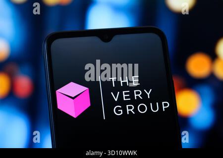 Kanada. Oktober 2025. In dieser Abbildung wird das Logo der Very Group auf einem Smartphone-Bildschirm angezeigt. (Credit Image: © Thomas Fuller/SOPA Images via ZUMA Press Wire) NUR REDAKTIONELLE VERWENDUNG! Nicht für kommerzielle ZWECKE! Stockfoto
