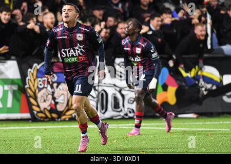 Lüttich, Belgien. Oktober 2025. Lüttich Alexis Lefebvre feiert nach einem Torschuss während eines Fußballspiels zwischen RFC Lüttich und RWDM Brüssel am Samstag, den 25. Oktober 2025 in Lüttich, am 11. Tag der zweiten Liga der Challenger Pro League 2025-2026 1B der belgischen Meisterschaft. BELGA FOTO JILL DELSAUX Credit: Belga News Agency/Alamy Live News Stockfoto