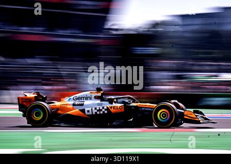 Mexiko-Stadt, Mexiko. Oktober 2025. Oscar Piastri fuhr McLaren MCL39 während des dritten Trainings vor dem F1 Grand Prix von Mexiko am 24. Oktober 2025 im Autodromo Hermanos Rodriguez in Mexiko-Stadt. Quelle: SPP Sport Pressefoto. /Alamy Live News Stockfoto