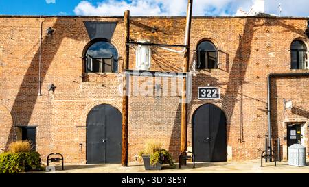 Brooklyn, New York, USA, Historic Industrial Brick Building in Red Hook Stockfoto