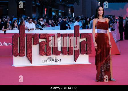 24. Oktober 2025, Rom, Italien: 24. Oktober 2025 – Michela Quattrociocche besucht den roten Teppich für den Film â€œDraculaâ€ während des 20. Rom Film fest im Auditorium Parco Della Musica in Rom, Italien. (Kreditbild: © Elena Vizzoca/Pacific Press via ZUMA Press Wire) NUR REDAKTIONELLE VERWENDUNG! Nicht für kommerzielle ZWECKE! Stockfoto