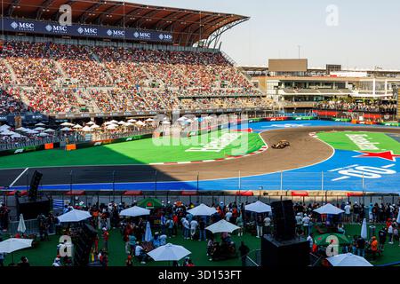 CDMX, MX. 25. Oktober 2025. Foro Sol Stadium während des Qualifyings vor dem Formel-1-Grand Prix von Mexiko-Stadt am 25. Oktober 2025 in Autódromo Hermanos Rodríguez in Mexiko-Stadt. (Foto: Ben Adams/SIPA USA) Credit: SIPA USA/Alamy Live News Stockfoto