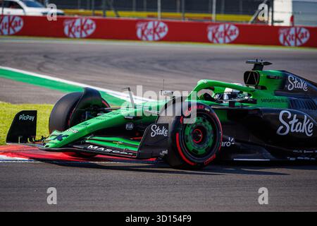 CDMX, MX. 25. Oktober 2025. Nico Hülkenberg (Deutschland) und das Stake F1 Team TRETEN sauber im Qualifying vor dem Formel-1-Grand Prix in Mexiko-Stadt am 25. Oktober 2025 in Autódromo Hermanos Rodríguez auf dem (27) sauber C45. (Foto: Ben Adams/SIPA USA) Credit: SIPA USA/Alamy Live News Stockfoto
