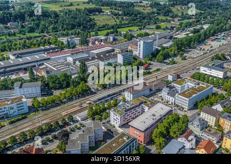 Ravensburg, zentrale Stadt der Region Bodensee-Oberschwaben aus der Vogelperspektive Stockfoto