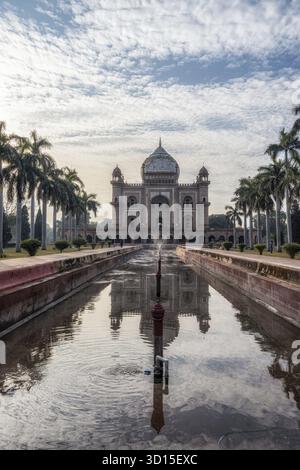 Safdarjung Grab Mausoleum Kuppel und die umgebende Grabkomplex Landschaft. Aufgenommen in Neu-delhi, Indien Stockfoto