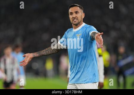 Rom, Italien. Oktober 2025. Matias Vecino von der SS Lazio während des Fußballspiels der Serie A 2025/2026 zwischen der SS Laziio und Juventus FC im Stadio Olimpico in Rom (Italien), 26. Oktober 2025. Quelle: Insidefoto/Alamy Live News Stockfoto