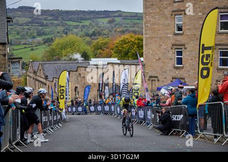 2025 RTTC National Hill Climb Championships Bank Road, Matlock Sunday 26 Oktober 2025 Ergebnisse: öffnen 1 Harry Macfarlane 02:14,7 Regel 28 Ausreißer 2 Kieran Wynne-Cattanach 02:19,8 Team Hebezeug Produkte 3 Andrew Feather 02:20,4 Huntbikewheels.com Frauen 1 Rachel Galler 02:59,8 FTP (Fulle the Potential) Rennteam 2 Illi Gardner 03 27,0:01,8 Cardiff Ajax CC 3 Madeleine Heywood 34,7 03:04,6 Elevate Rt Junior Open 1 Harry Hudson 02:20,8 Harrogate Nova Race Team 2:24,6 Stockfoto