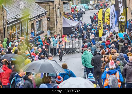 2025 RTTC National Hill Climb Championships Bank Road, Matlock Sunday 26 Oktober 2025 Ergebnisse: öffnen 1 Harry Macfarlane 02:14,7 Regel 28 Ausreißer 2 Kieran Wynne-Cattanach 02:19,8 Team Hebezeug Produkte 3 Andrew Feather 02:20,4 Huntbikewheels.com Frauen 1 Rachel Galler 02:59,8 FTP (Fulle the Potential) Rennteam 2 Illi Gardner 03 27,0:01,8 Cardiff Ajax CC 3 Madeleine Heywood 34,7 03:04,6 Elevate Rt Junior Open 1 Harry Hudson 02:20,8 Harrogate Nova Race Team 2:24,6 Stockfoto