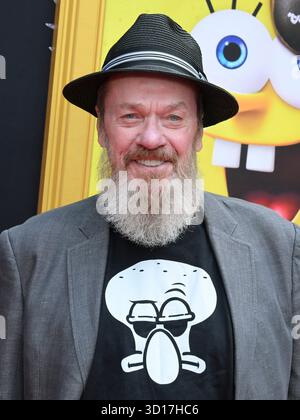 26. Oktober 2025, Hollywood, Kalifornien, USA: Der amerikanische Schauspieler RODGER BUMPASS nimmt an DEM AFI FEST Teil, das von Red Carpet Premiere von „The Spongebob Movie: Search for Squarepants“ (Foto: © Billy Bennight/ZUMA Press Wire) präsentiert wird. Nicht für kommerzielle ZWECKE! Stockfoto
