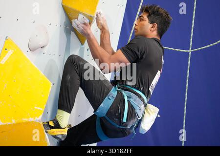 Iizuka Japan. Oktober 2025. Deva Ramireddy (USA), 26. OKTOBER 2025 - Para Climbing : Para Climbing Final im Iizuka Sports Resort The Retreat während des IFSC Climbing Grand Finals Fukuoka 2025 in Iizuka Japan. Quelle: SportsPressJP/AFLO/Alamy Live News Stockfoto