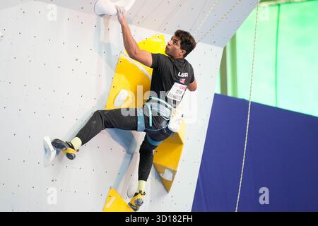 Iizuka Japan. Oktober 2025. Deva Ramireddy (USA), 26. OKTOBER 2025 - Para Climbing : Para Climbing Final im Iizuka Sports Resort The Retreat während des IFSC Climbing Grand Finals Fukuoka 2025 in Iizuka Japan. Quelle: SportsPressJP/AFLO/Alamy Live News Stockfoto