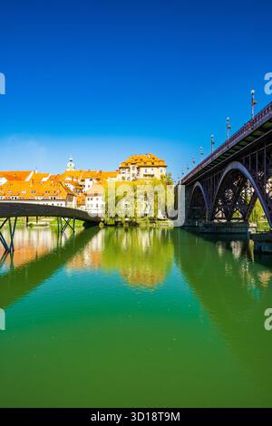 Hauptbrücke über die Drau in Maribor, Slowenien Stockfoto
