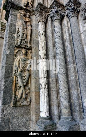 Kathedrale Santiago de Compostela (romanisch, gotisch und Barock, 9.-18. Jahrhundert). Las Platerías Fassade (romanisch, 12. Jahrhundert). A Coruña, Galicien, Stockfoto