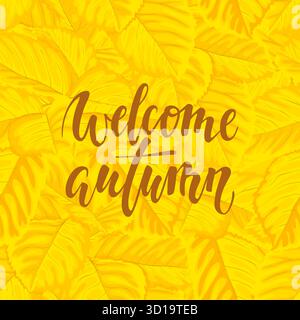 Hallo Herbsttext auf gelbem Hintergrund mit Herbstblättern handgezeichnete Kalligraphie, Pinselstift-Schriftzug. Design für Weihnachtsgrußkarte und Einladung Stock Vektor