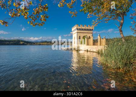 PESQUERA LA CARPA D’OR BOOTSHAUS SEE VON BANYOLES PLA DE L’ESTANY PROVINZ GIRONA KATALONIEN SPANIEN Stockfoto