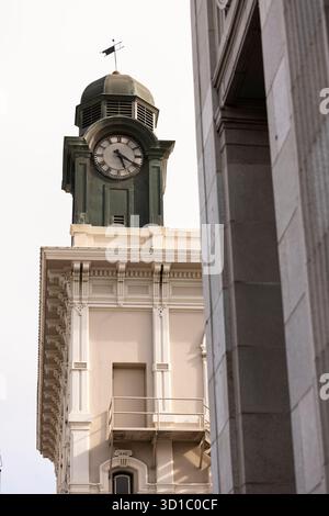 Nachmittagsblick auf viktorianische Architektur aus dem späten 19. Jahrhundert im historischen Stadtzentrum von Petaluma, Kalifornien, USA. Stockfoto