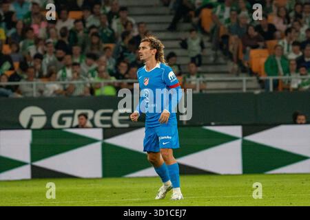 Sevilla, Spanien. Oktober 2025. Griezmann (N7) während des La-Liga-Spiels zwischen Real Betis und Atlético de Madrid im Estadio de la Cartuja in Sevilla Credit: SPP Sport Press Photo. /Alamy Live News Stockfoto