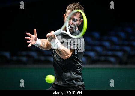 Nanterre, Frankreich, Frankreich. Oktober 2025. Corentin MOUTET aus Frankreich am zweiten Tag des Rolex Paris Masters 1000 Tennis Turniers in der Accor Arena am 28. Oktober 2025 in Nanterre bei Paris. (Kreditbild: © Matthieu Mirville/ZUMA Press Wire) NUR REDAKTIONELLE VERWENDUNG! Nicht für kommerzielle ZWECKE! Quelle: ZUMA Press, Inc./Alamy Live News Stockfoto