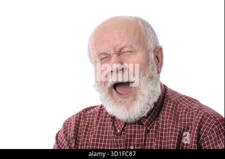 Hübscher kahl und bärtigen älteren Mann Gähnen, isoliert auf weißem Hintergrund Stockfoto