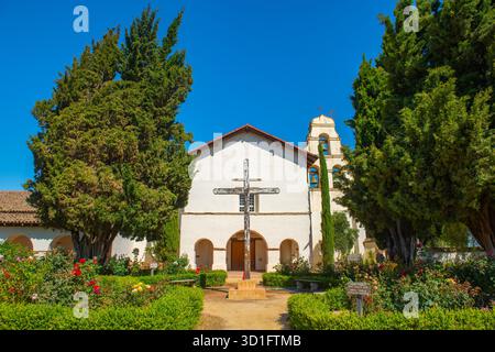 Mission San Juan Bautista an der 406 2nd Street im historischen Stadtzentrum von San Juan Bautista, San Benito County, Kalifornien, USA. Stockfoto