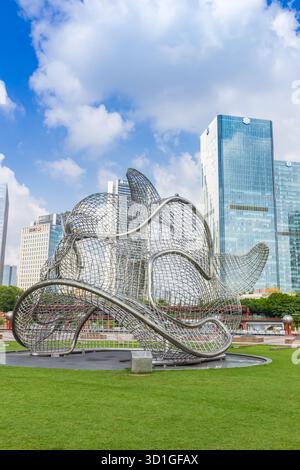 Metallskulptur eines Fisches im Qiandong Park in Foshan, China Stockfoto