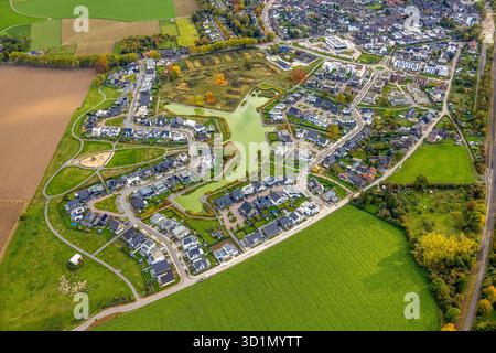 Luftbild, Neuseeland Goch, Neubaugebiet Neu-See-Land, Einfamilienhäuser und Reihenhäuser, Gelände der ehemaligen Reichswaldkaserne, Seeallee, Goch, Niederrhein, Nordrhein-Westfalen, Deutschland ACHTUNGxMINDESTHONORARx60xEURO *** Luftaufnahme, Neuseeland Goch, Neu See Landentwicklungsgebiet, Einzel- und Reihenhäuser, Gelände der ehemaligen Reichswaldkaserne, Seeallee, Goch, Niederrhein, Nordrhein-Westfalen, Deutschland ACHTUNGxMINDESTHONORARx60xEURO Stockfoto