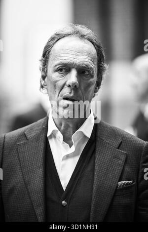 Antwerpen, Belgien. Oktober 2025. AUFMERKSAMKEIT REDAKTEURE: FOKUSBERICHTERSTATTUNG, VERTEILUNG ANGEFORDERT AN DEN CEO Jacques Vandermeiren BELGA Port of Antwerp, Foto vor einem Pressesprecher von SynPet Technologies, Hafen Antwerpen-Brügge und Euroports bezüglich eines Kunststoffrecyclingprojekts, Mittwoch, 29. Oktober 2025 im Havenhuis in Antwerpen. BELGA FOTO TOM GOYVAERTS Credit: Belga Nachrichtenagentur/Alamy Live News Stockfoto