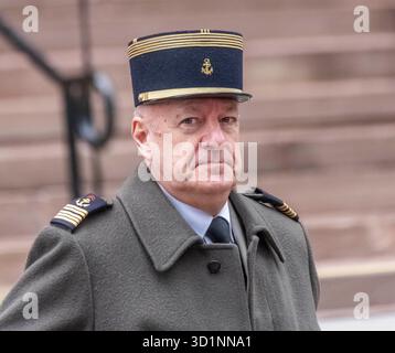 Toronto Ontario, Kanada – 11. November 2024: Ein Porträt eines französischen Soldaten, der an einer Gedenkfeier im Old City Hall in Toronto teilnimmt Stockfoto