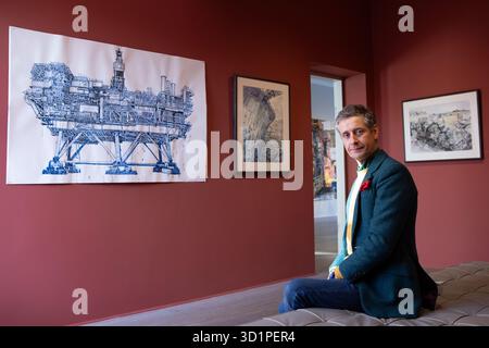 Edinburgh, Schottland, Großbritannien. Oktober 2025. Der Künstler und Fernsehsender Lachlan Goudie hat eine neue Ausstellung mit dem Titel: From the Forest to the Forge in der Scottish Gallery, Dundas Street, Edinburgh, EH3 6HZ. Die Ausstellung wird vom 30. Oktober bis 22. November 2025 eröffnet. Fotos: Pako Mera/Alamy Live News Stockfoto