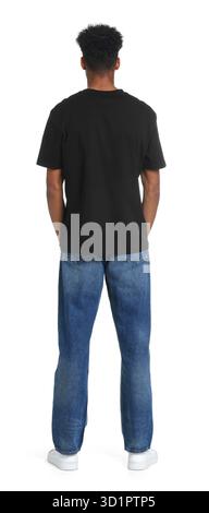 Mann mit stylischer Jeans auf weißem Hintergrund, Rückansicht Stockfoto