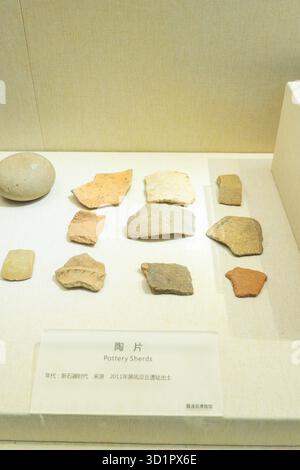 XiaPu Fujian China-14. August 2025: Keramikscherben im XiaPu Museum. Stockfoto