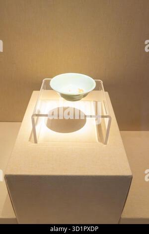 XiaPu Fujian China-14. August 2025: Schüssel im XiaPu Museum. Stockfoto