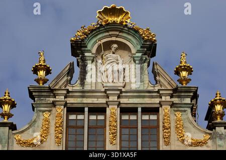 Fassade, Gildensaal La Brouette mit Saint Aegidius, Grand Place, Brüssel, Belgien, Europa Stockfoto