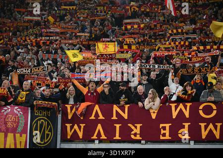 Stadio Olimpico, Rom, Italien. Oktober 2025. Fußball der Serie A; Roma versus Parma; Romas Fans Credit: Action Plus Sports/Alamy Live News Stockfoto